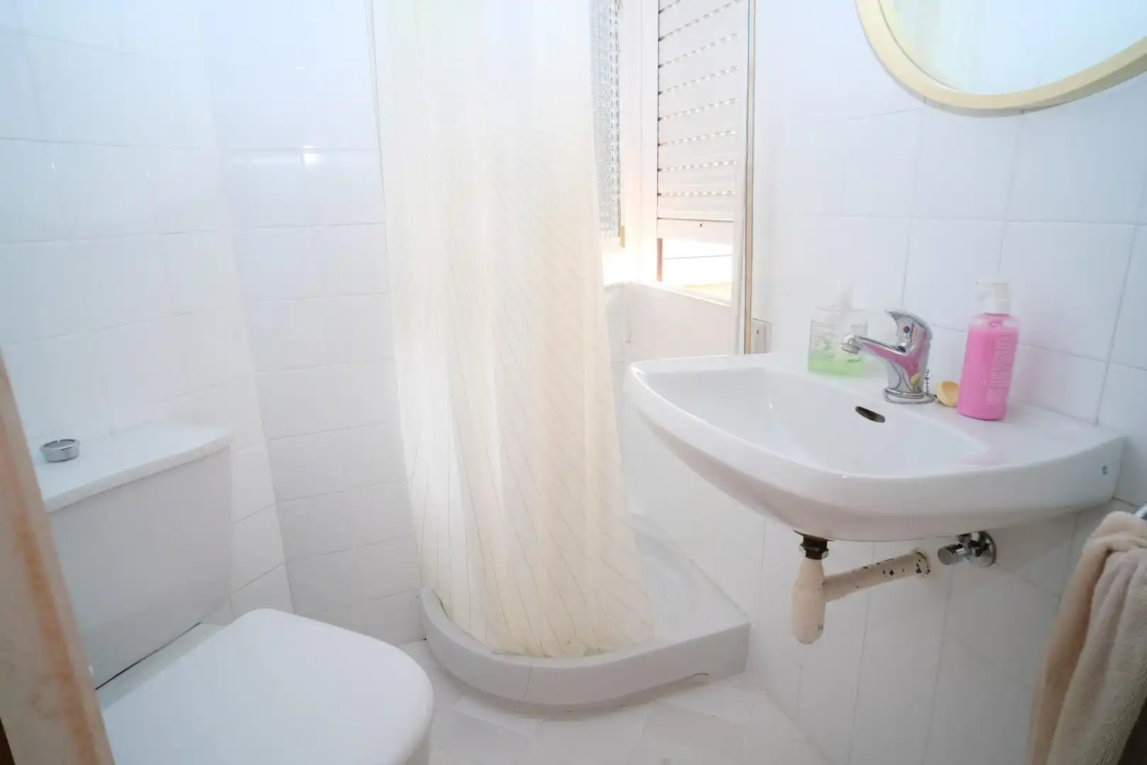 Baño de Apartamento de alquiler en Caldes d'Estrac con Calefacción, Jardín privado y Terraza