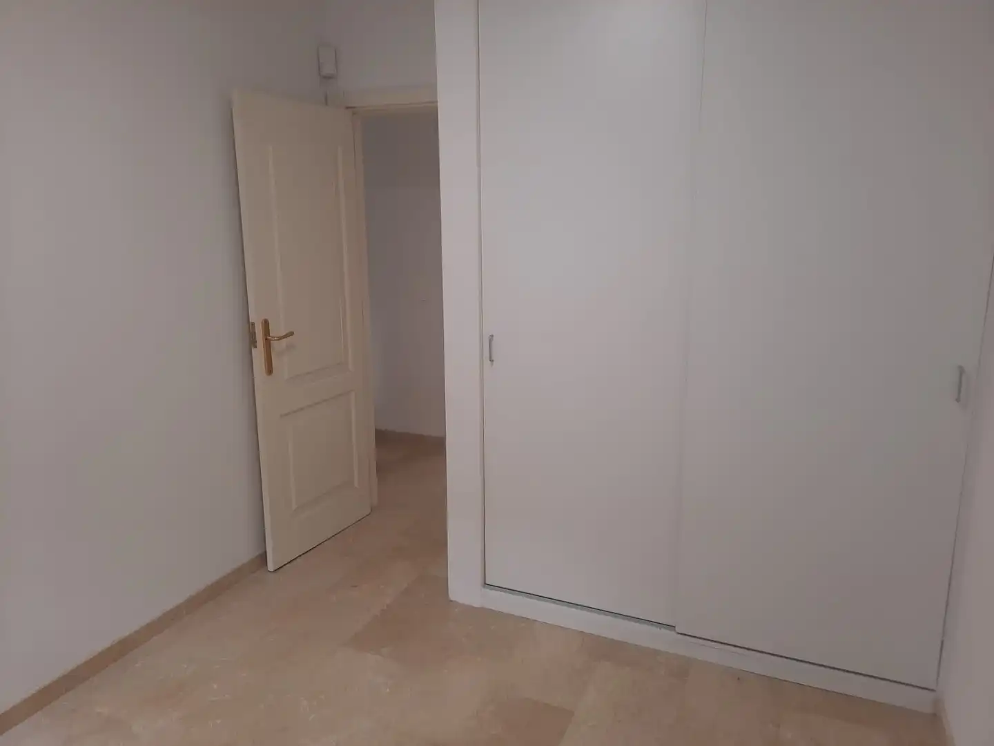 Piso en venta en Calle Juan Sebastian Elcano, 49, Radazul