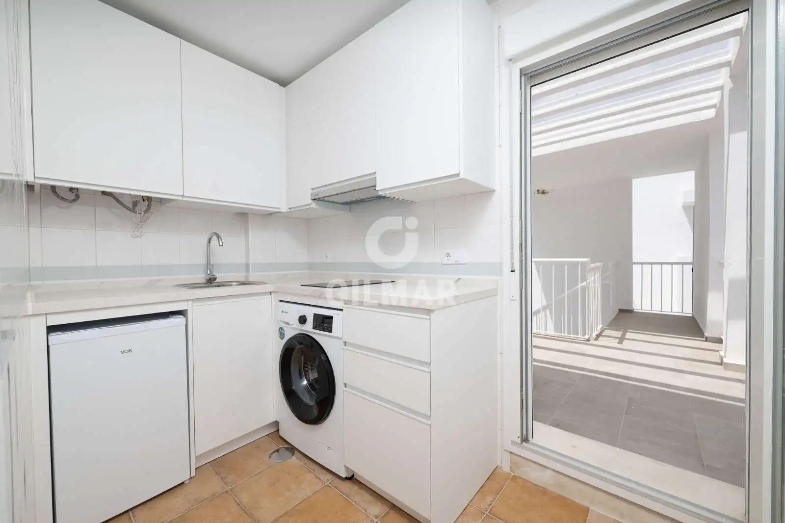 Vista exterior de Dúplex en venta en Barbate con Jardín privado, Piscina y Balcón