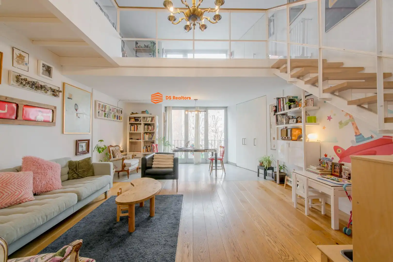 Duplex con ascensore in vendita a Calle Valliciergo 5