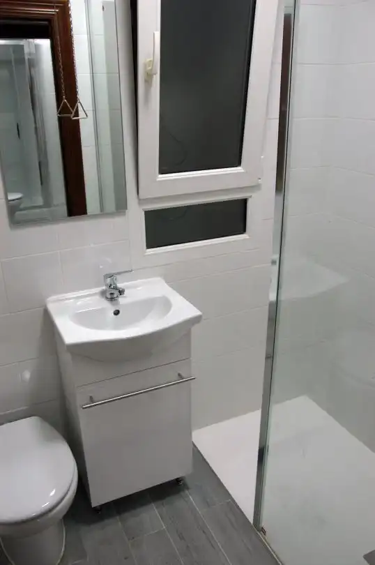 Bathroom of Flat for rent in Bilbao   with Heating