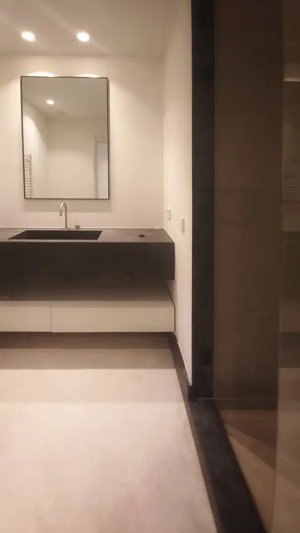 Badezimmer von Wohnung zur Miete in Madrid mit Klimaanlage, Heizung und Parkett