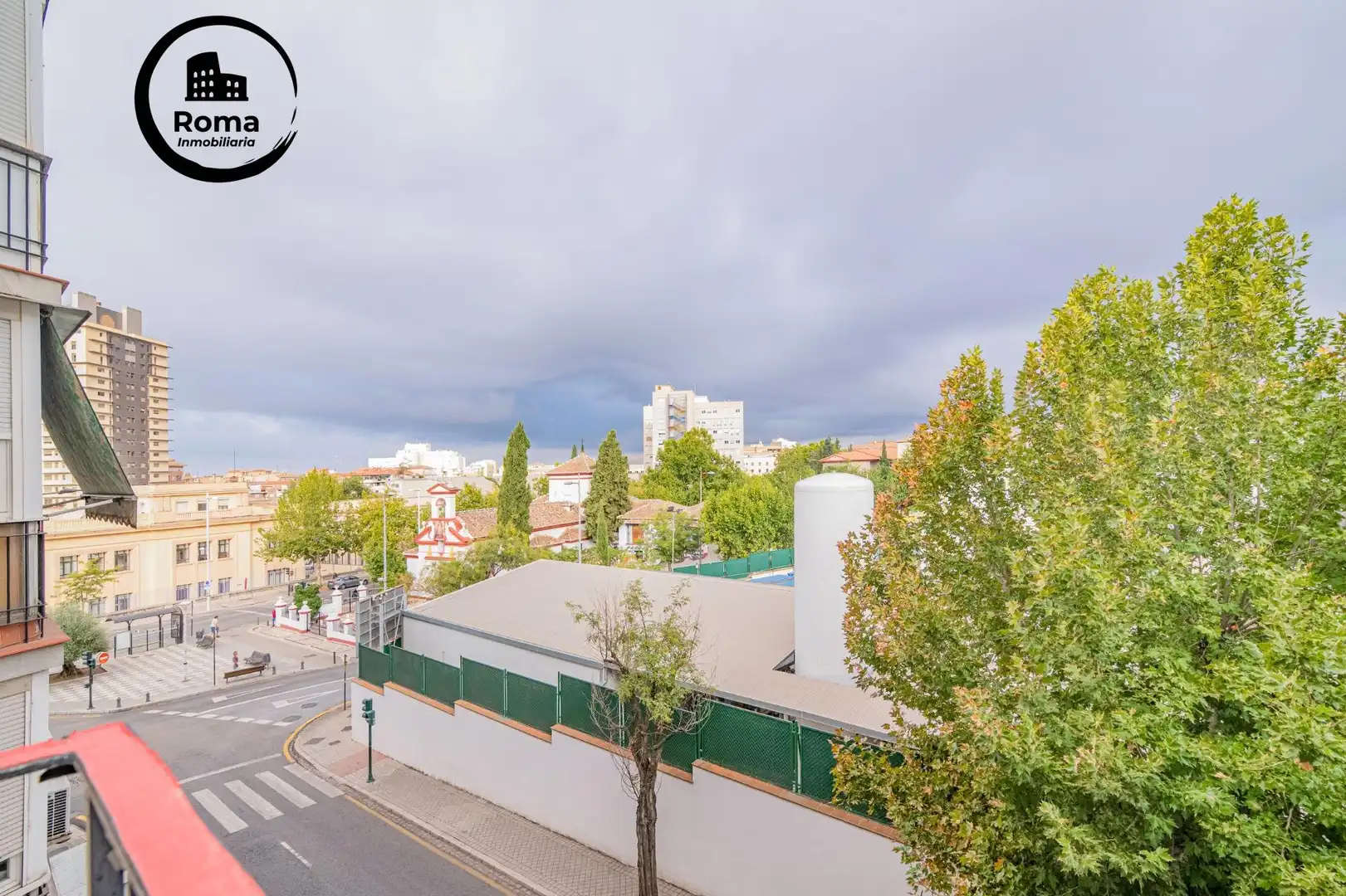 Vista exterior de Pis en venda en Albaicín