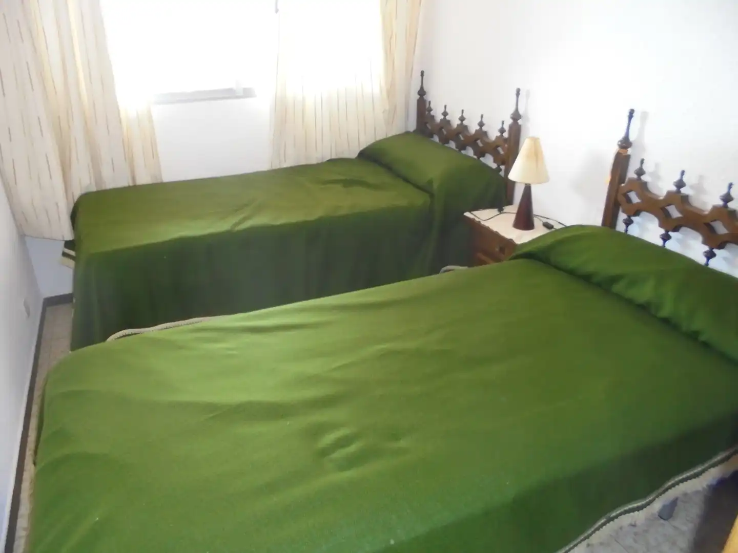 Schlafzimmer von Wohnungen zur Miete in Benicasim / Benicàssim mit Privatgarten, Terrasse und Möbliert