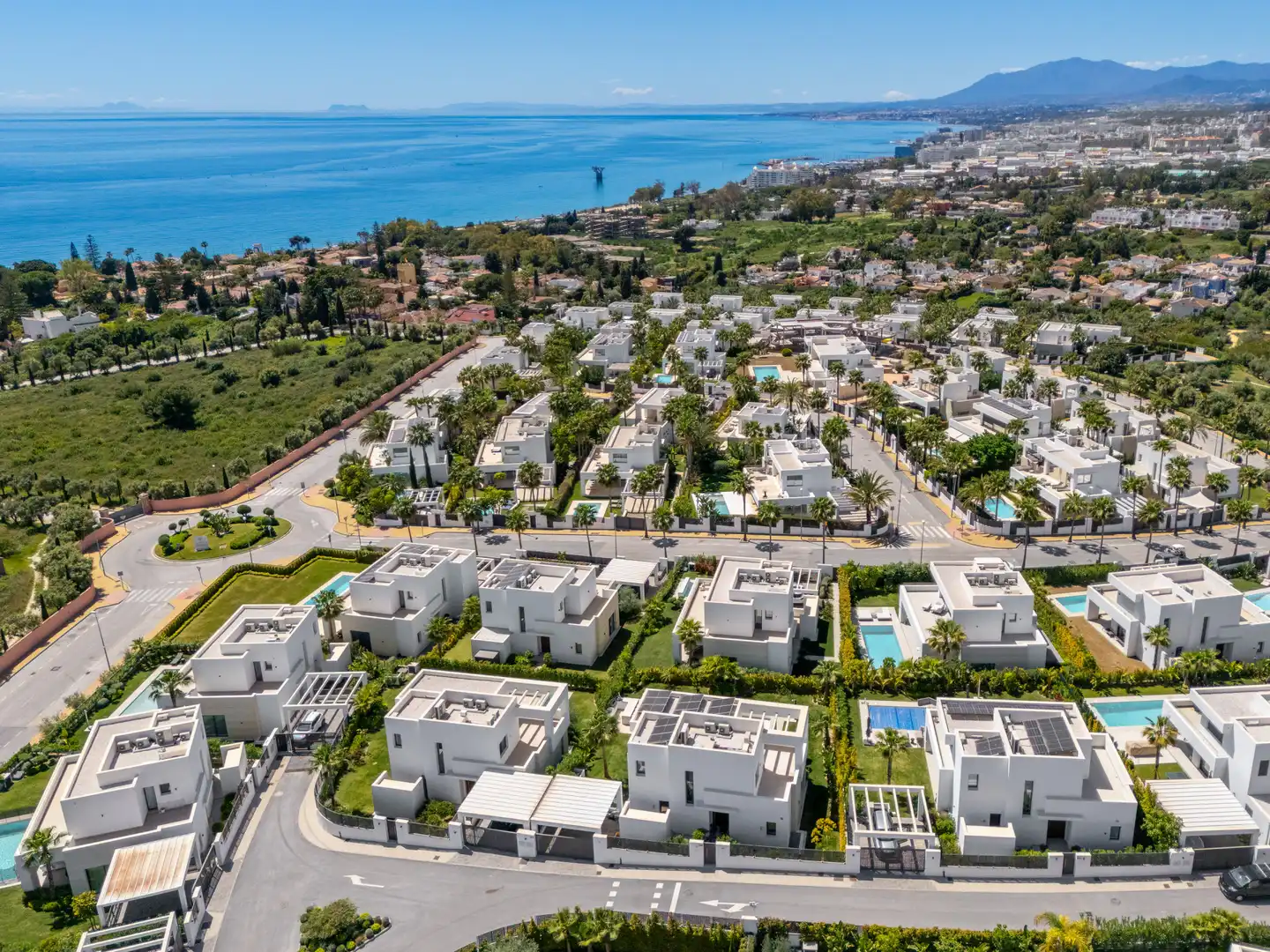 Vista exterior de Casa o xalet en venda en Rïo Real - Los Monteros