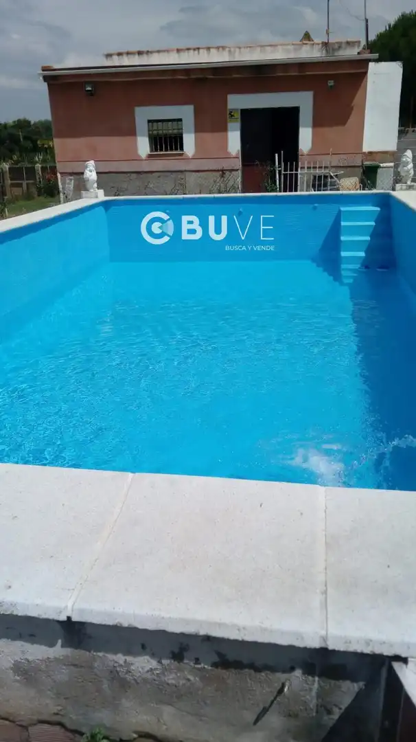 Piscina de Casa o xalet en venda en Castilblanco de los Arroyos amb Traster i Moblat