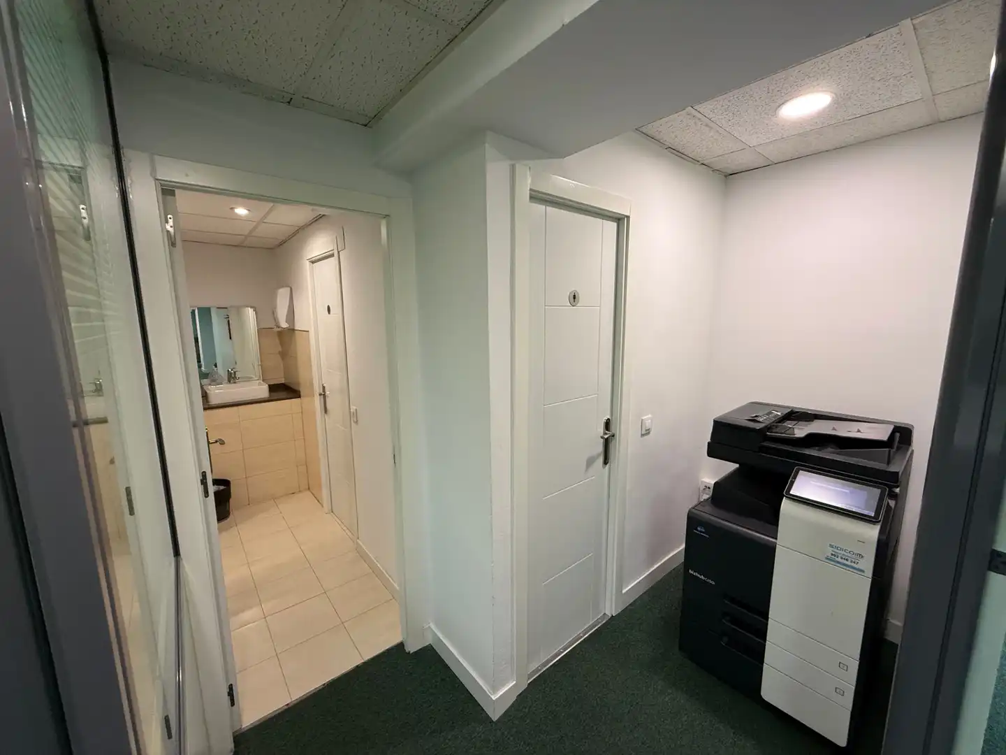 Office for rent in Madrid  with Air Conditioner, Heating and Storage room
