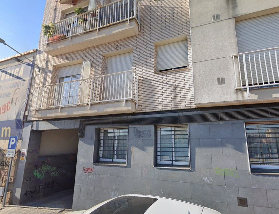 Vista exterior de Piso en venta en Terrassa con Trastero