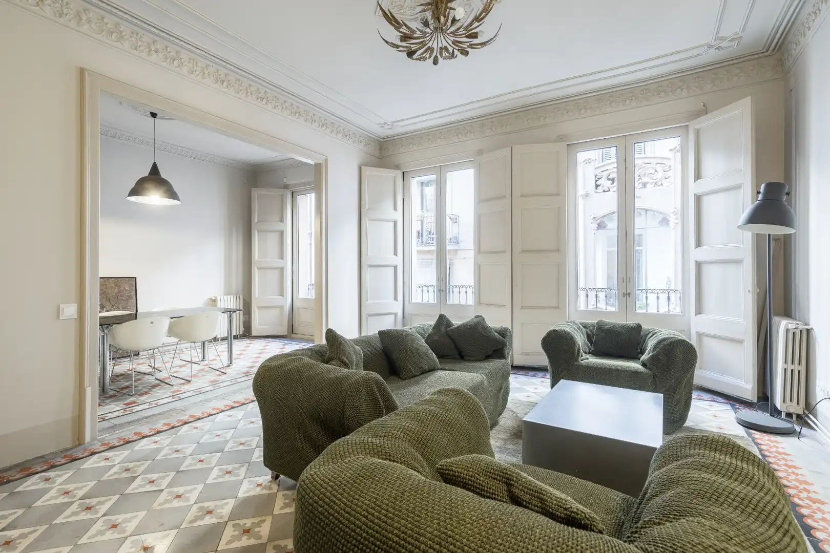 Sala de estar de Piso en venta en Barcelona con Calefacción, Terraza y Amueblado