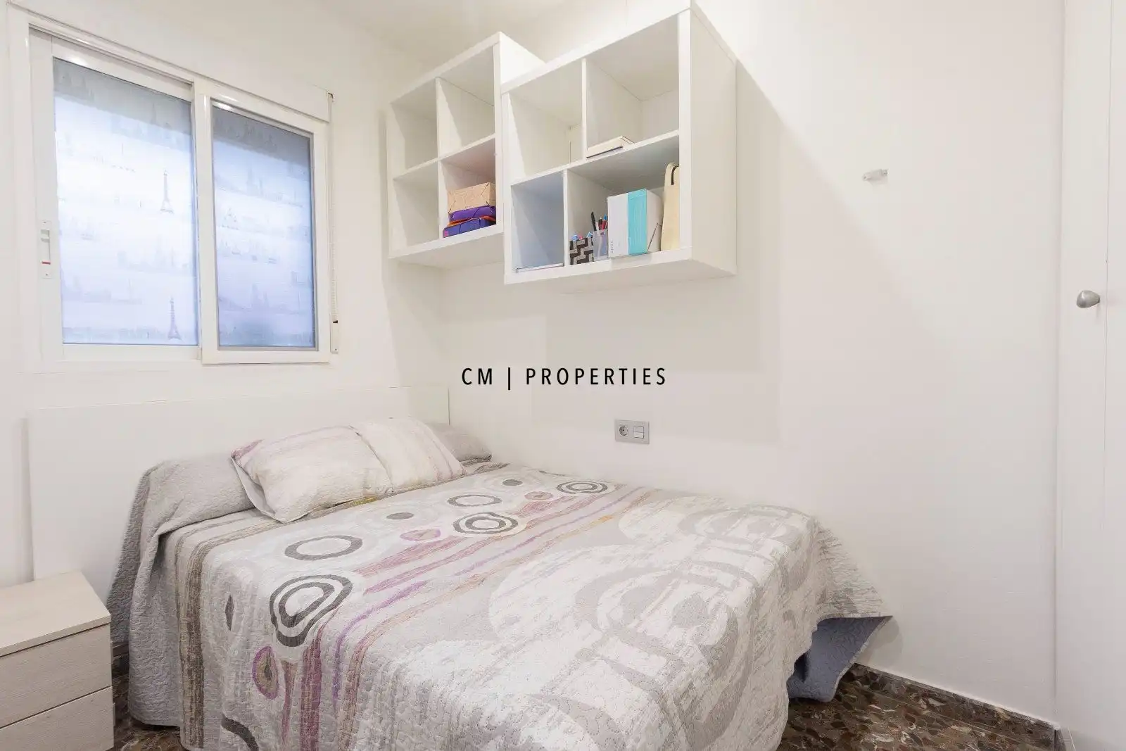 Bedroom of Flat for sale in Valencia  with Air Conditioner, Heating and Terrace
