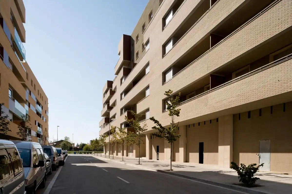 Motorradstellplatz mit Aufzug zum Verkauf in Carrer de Jaume Munmany 25, imagen 3