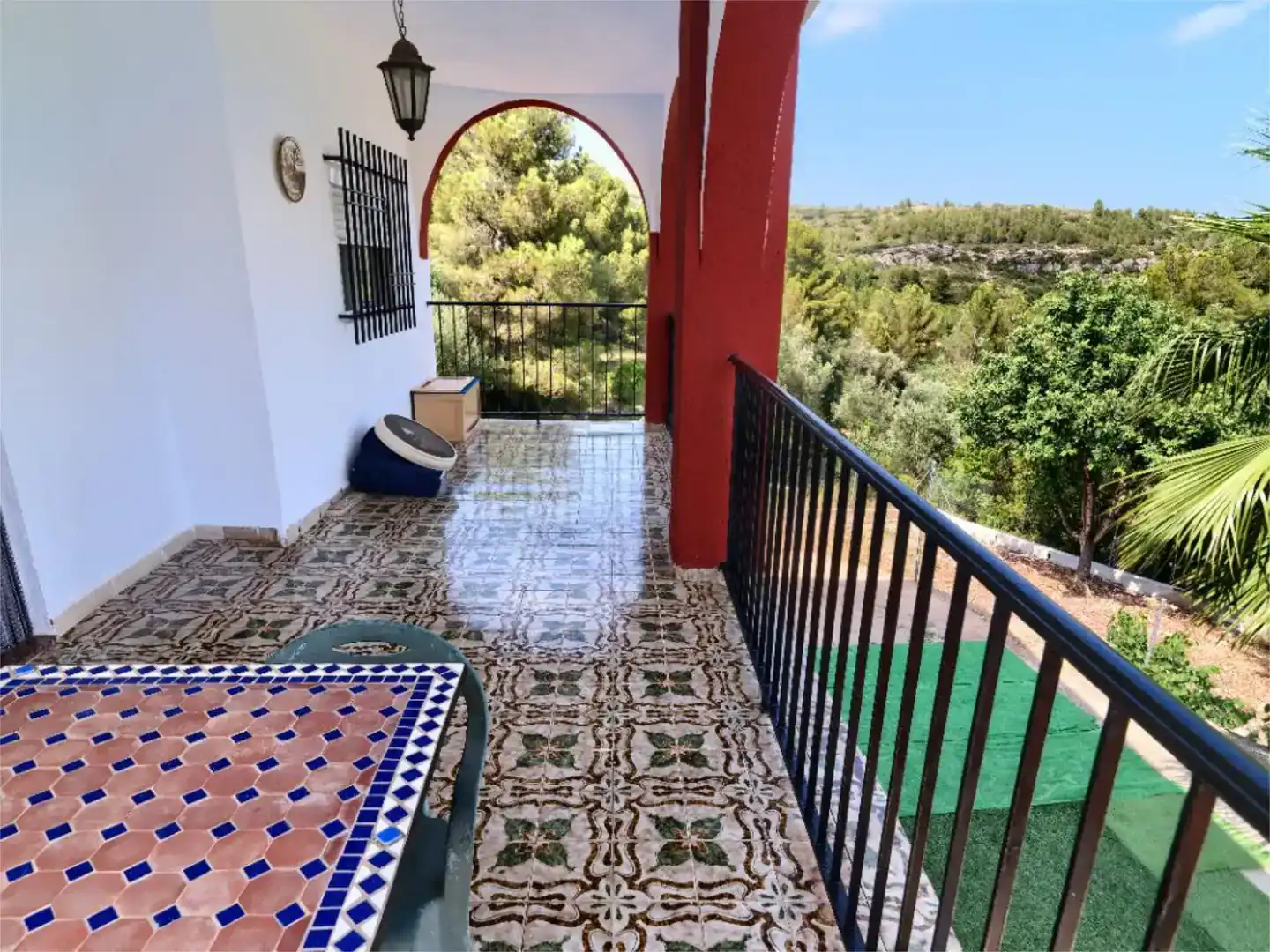Terrassa de Casa o xalet en venda en Chiva amb Balcó