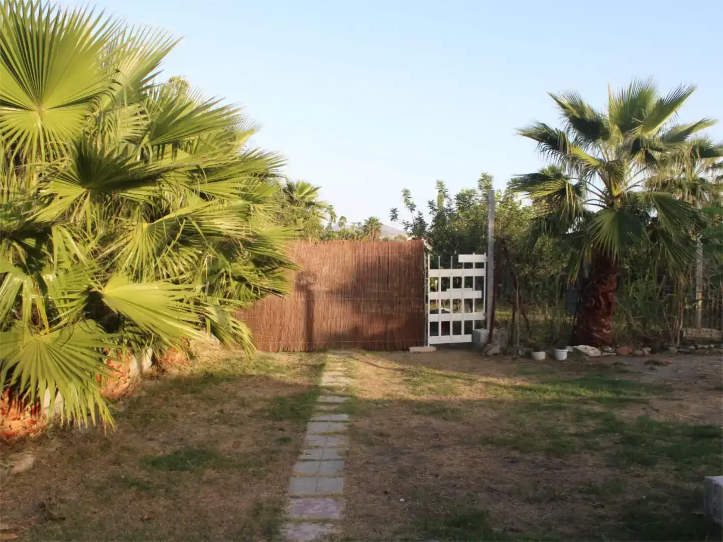 Finca rústica de lloguer en Motril amb Jardí privat, Piscina i Moblat