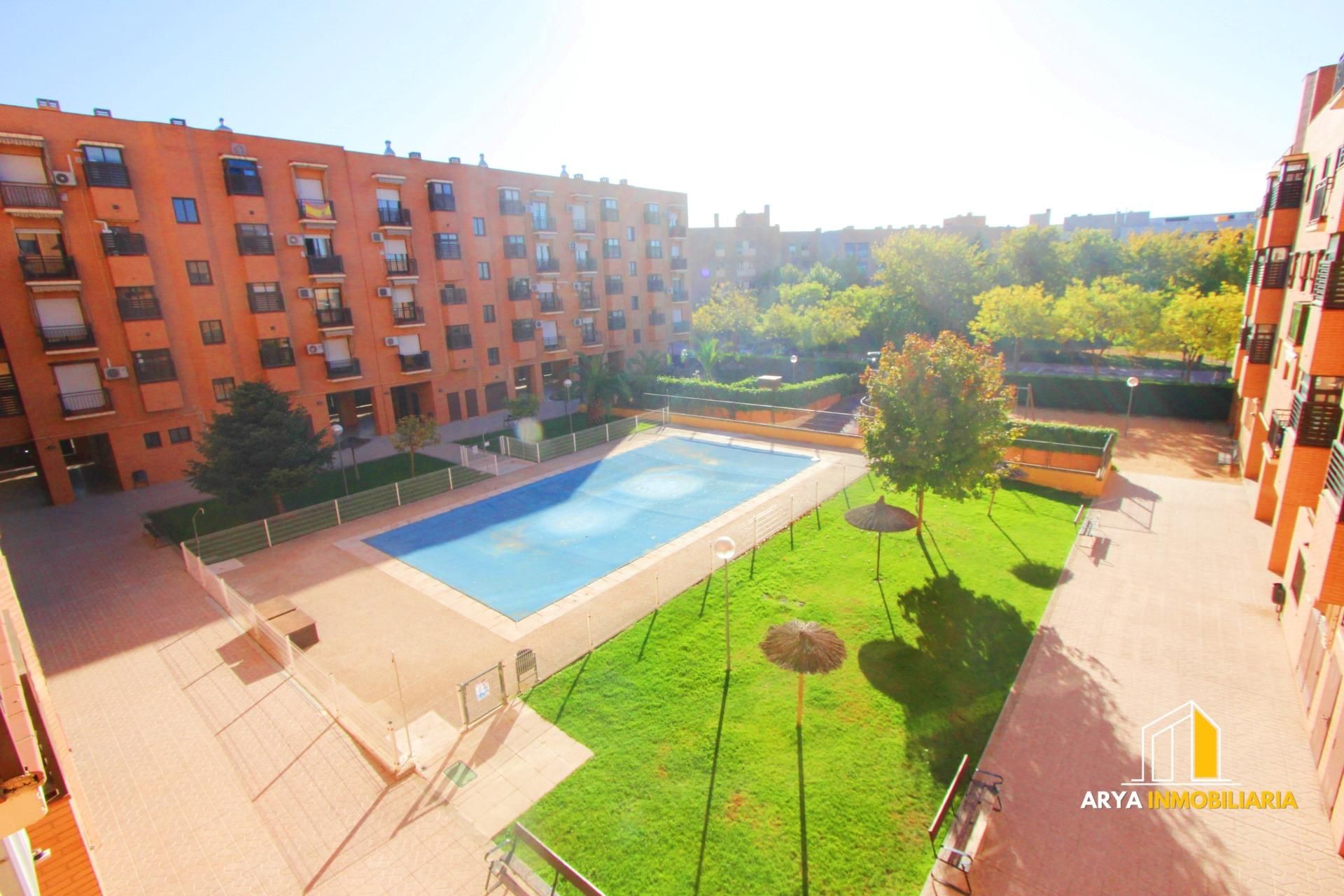 Piscina de Pis en venda en Torrejón de Ardoz amb Aire condicionat, Calefacció i Traster