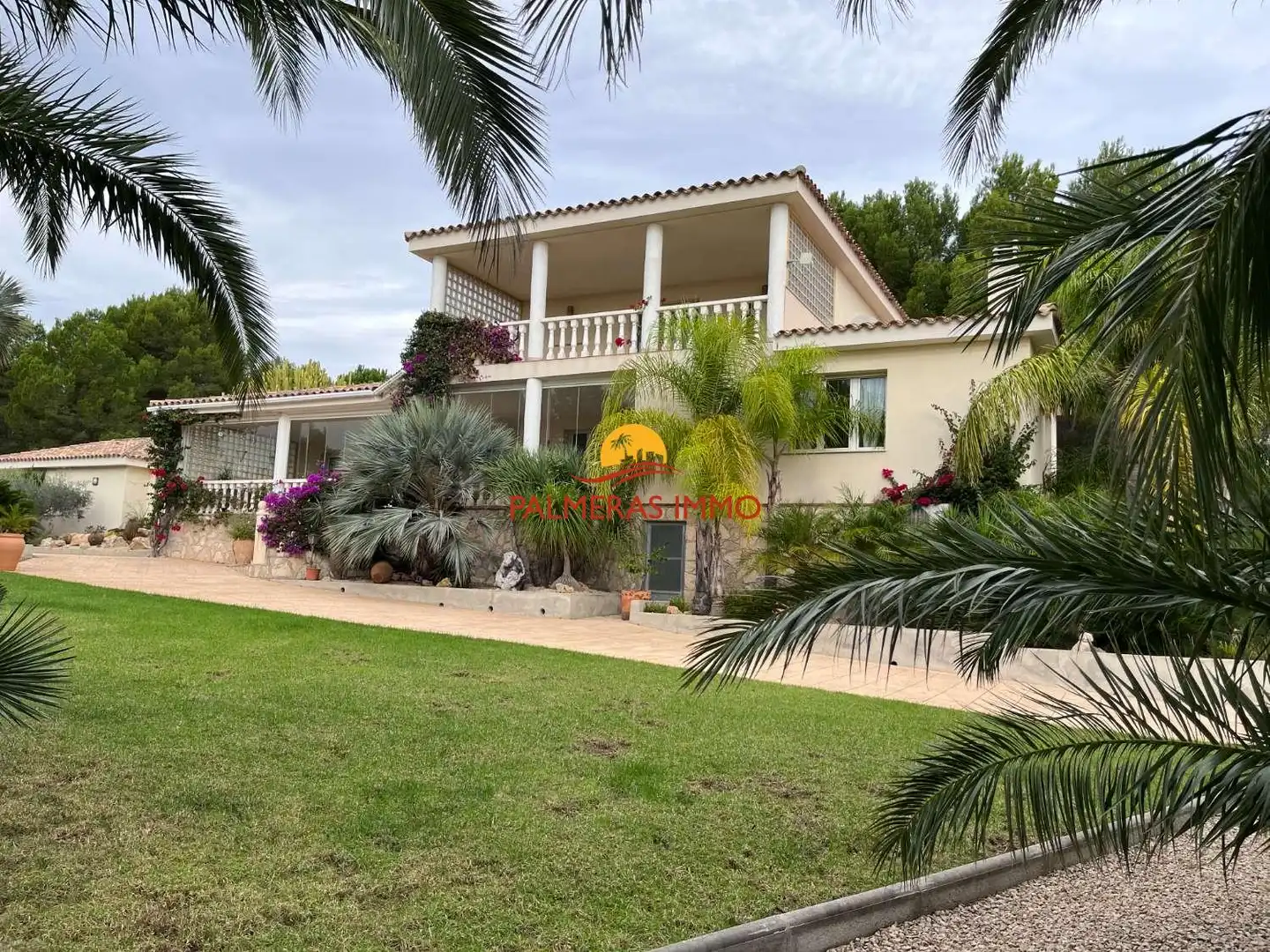 Vista exterior de Casa o xalet en venda en L'Ametlla de Mar  amb Terrassa i Piscina