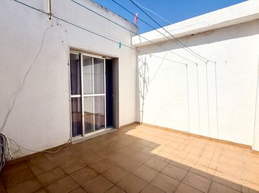 Duplex con ascensore in vendita a Calle Muluya
