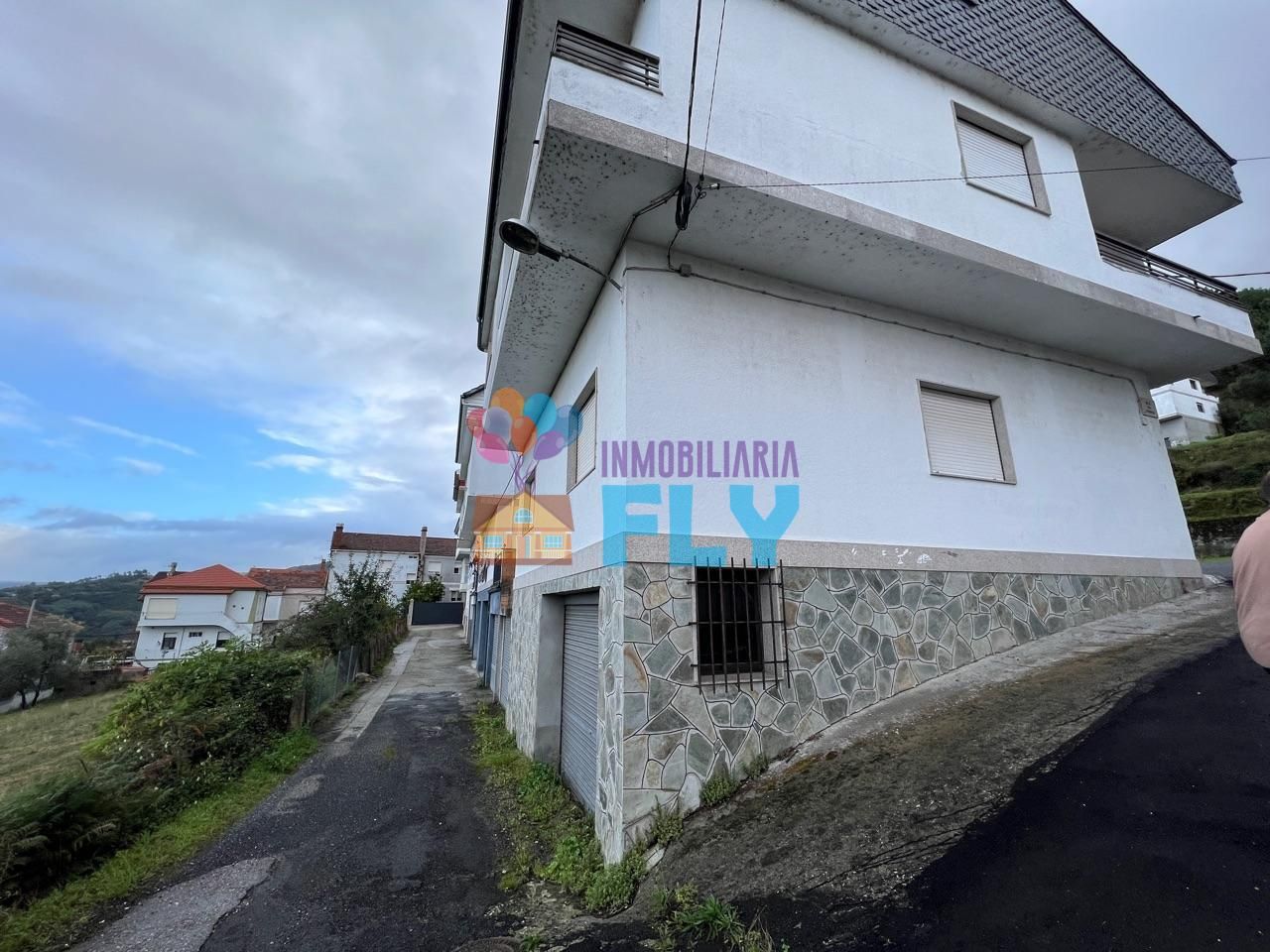 Exterior view of House or chalet for sale in Ourense Capital   with Private garden, Parquet flooring and Terrace