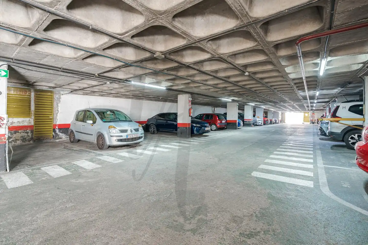Parking de Planta baja en venta en Madrid con Calefacción