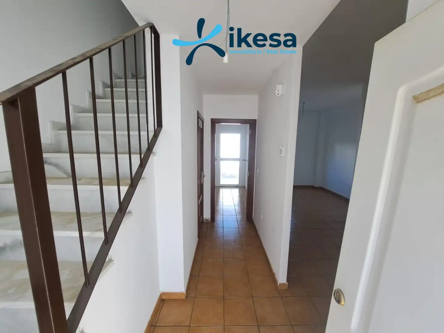 Casa adosada en venta en Bonares