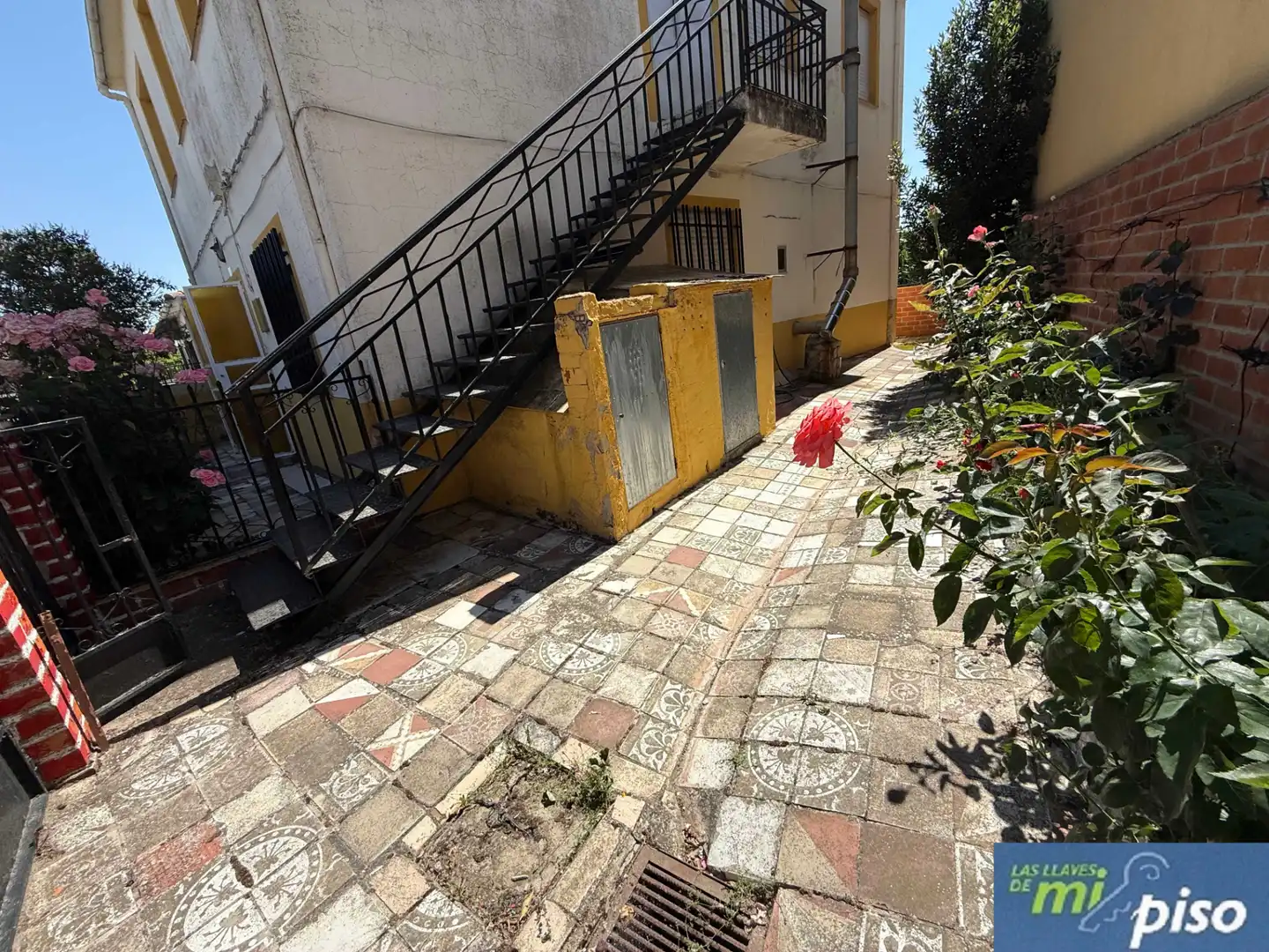 Vista exterior de Casa o xalet en venda en Fresno el Viejo amb Calefacció, Jardí privat i Terrassa