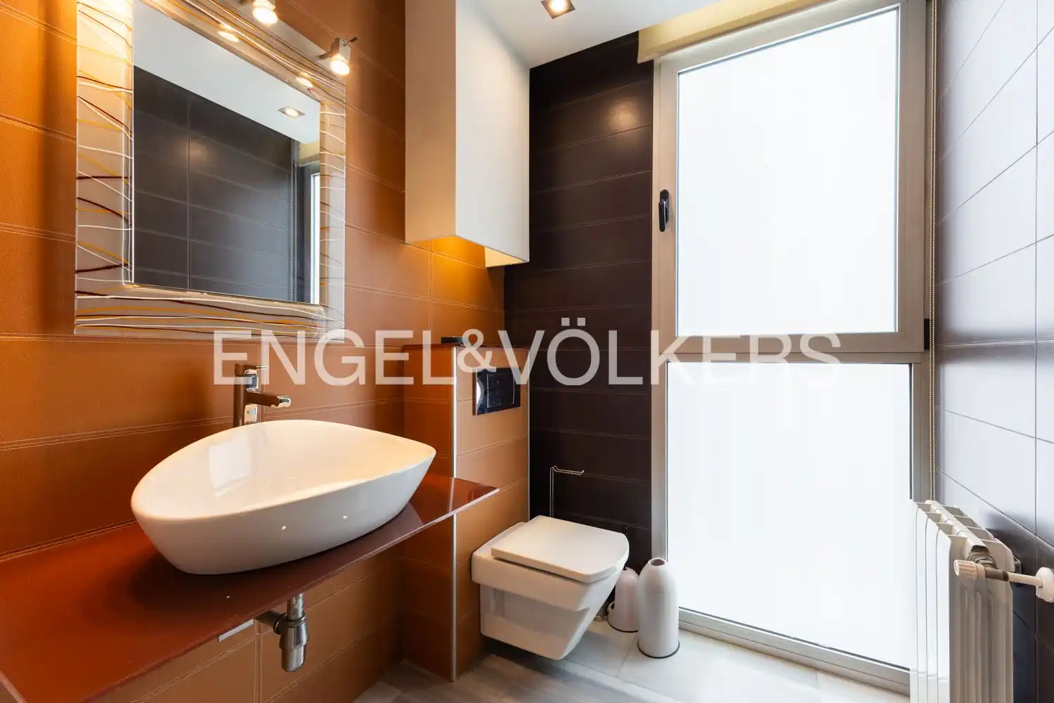 Baño de Casa adosada en venta en Massamagrell con Aire acondicionado, Calefacción y Parquet