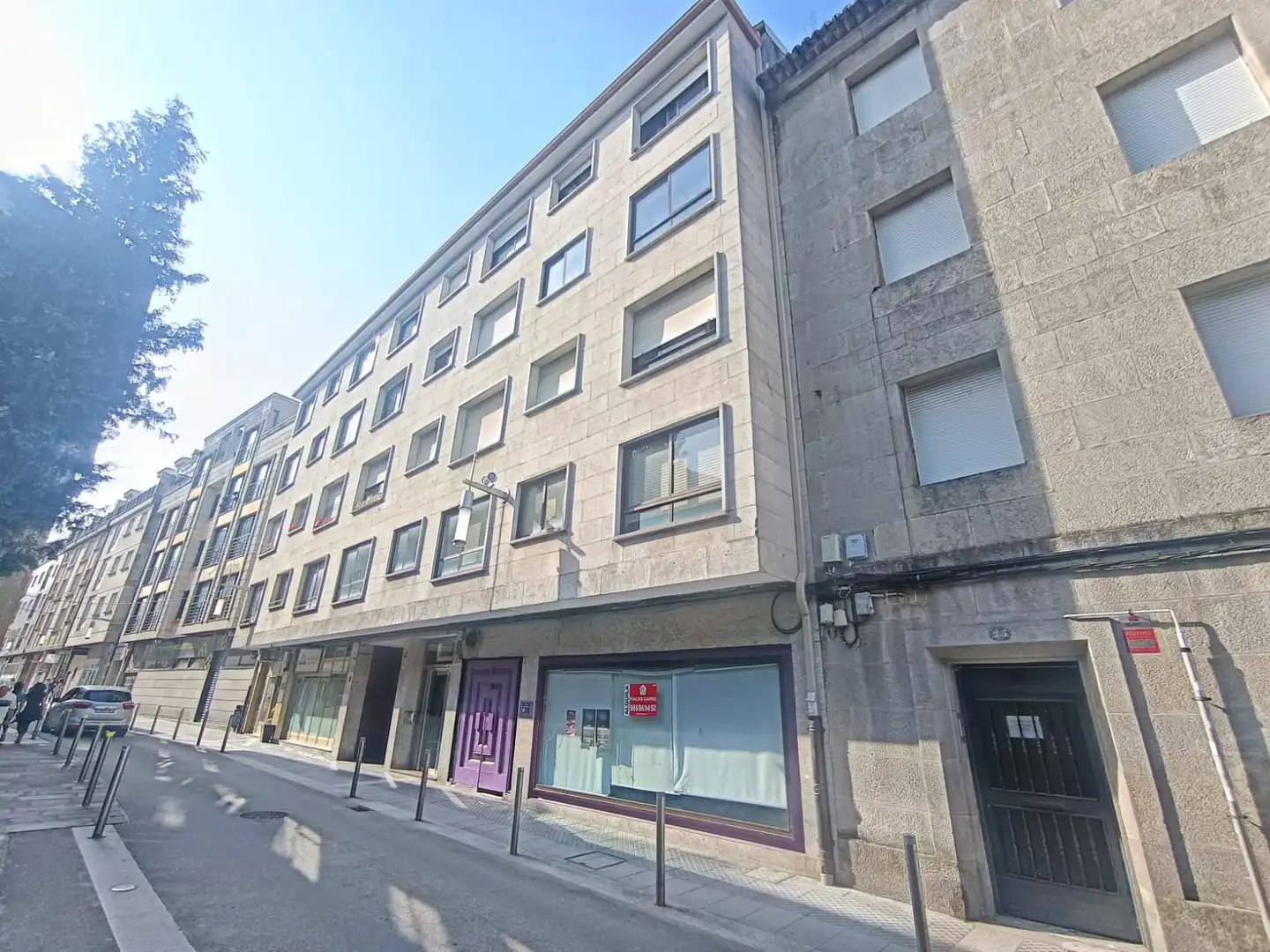 Vista exterior de Pis en venda en Pontevedra Capital  amb Calefacció, Parquet i Traster