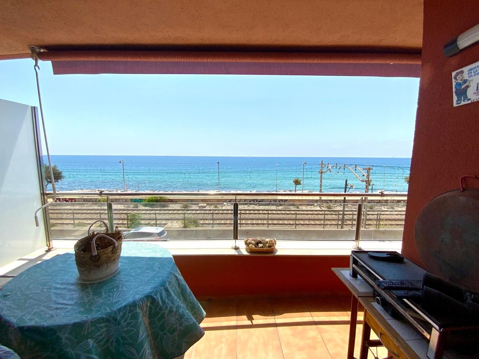 Piso en venta en  ANGEL GUIMERA, Ocata  , El Masnou