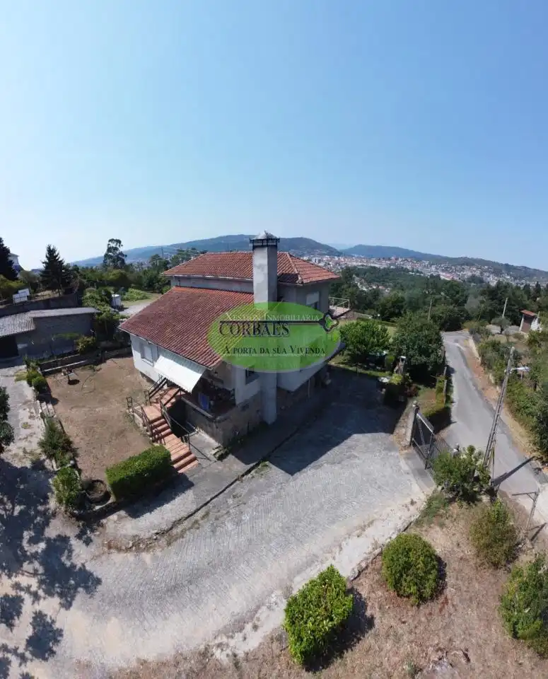 Vista exterior de Casa o chalet en venta en Ourense Capital  con Calefacción, Jardín privado y Terraza