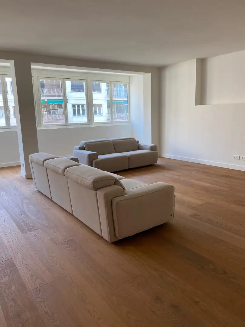 Wohnzimmer von Wohnung zur Miete in Barcelona mit Klimaanlage, Heizung und Parkett