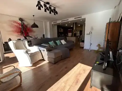 Sala d'estar de Pis en venda en Orihuela amb Aire condicionat, Parquet i Moblat