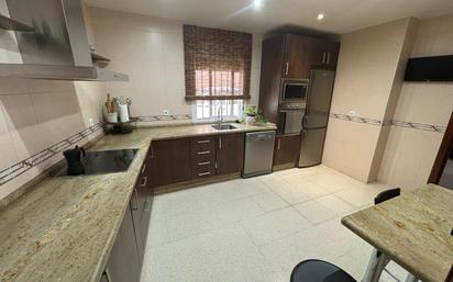 Kitchen of Planta baja for sale in  Sevilla Capital