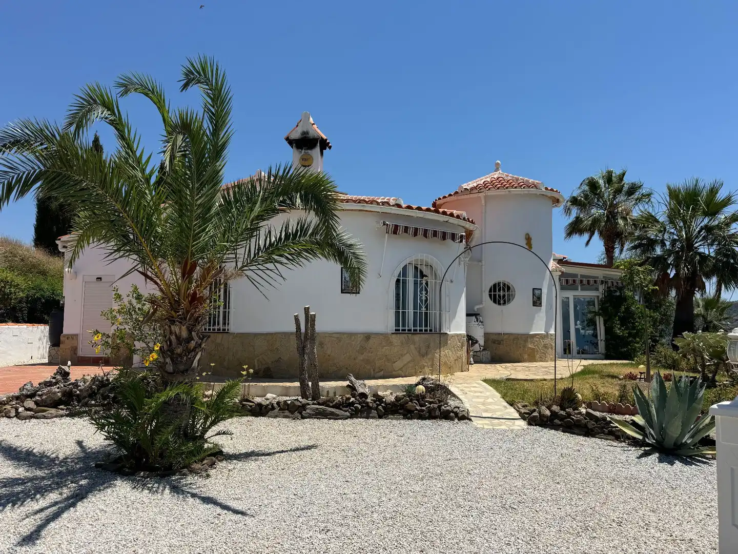 Vista exterior de Finca rústica en venda en Arenas amb Aire condicionat, Jardí privat i Terrassa