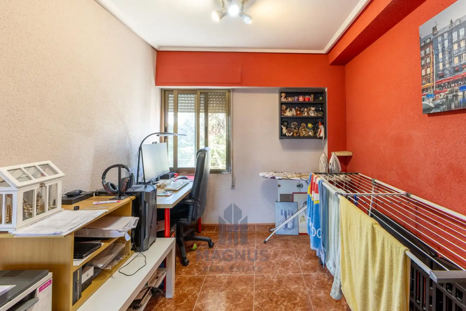 Schlafzimmer von Wohnung zum Verkauf in Valencia mit Klimaanlage und Balkon