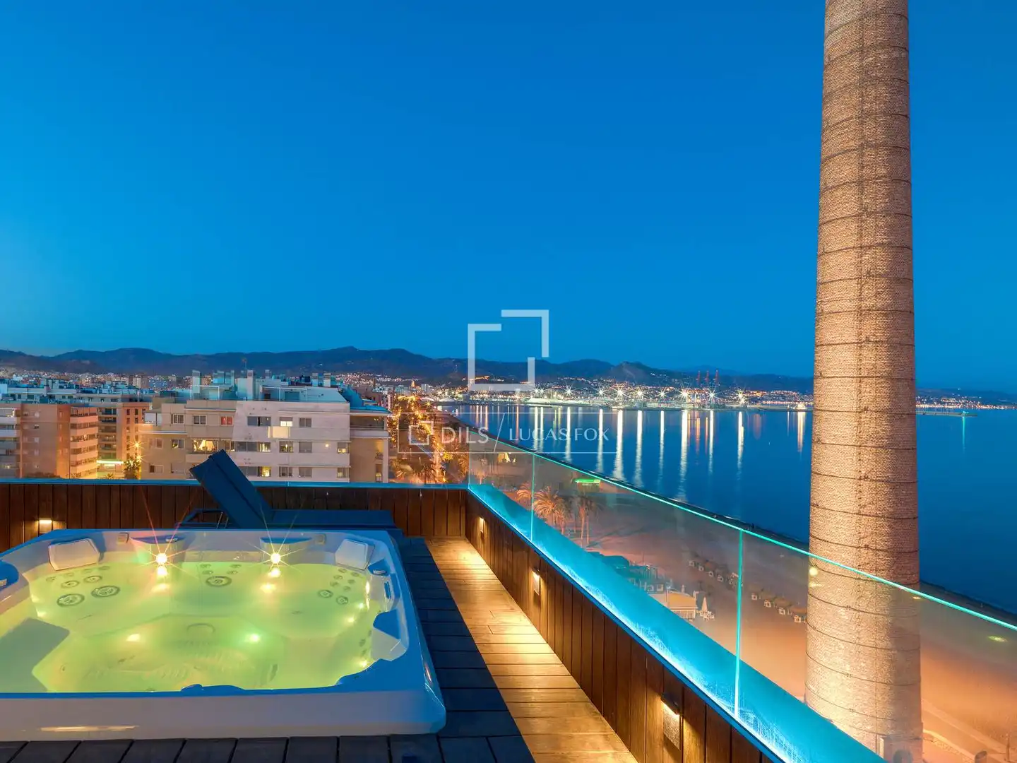 Ático con terraza en venta en Carretera de Cádiz