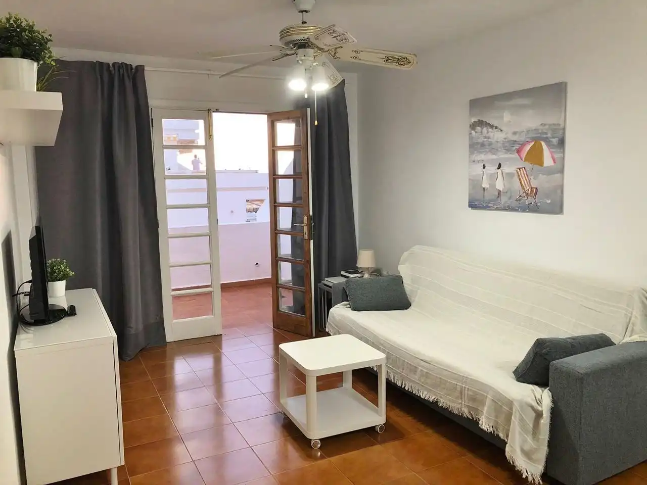 Living room of Flat for sale in Adeje  with Terrace and Furnished