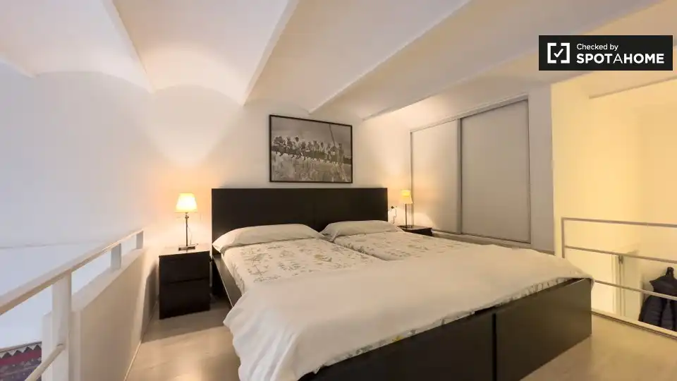 Appartamento con terrazza in affitto a Sant Martí, imagen 2