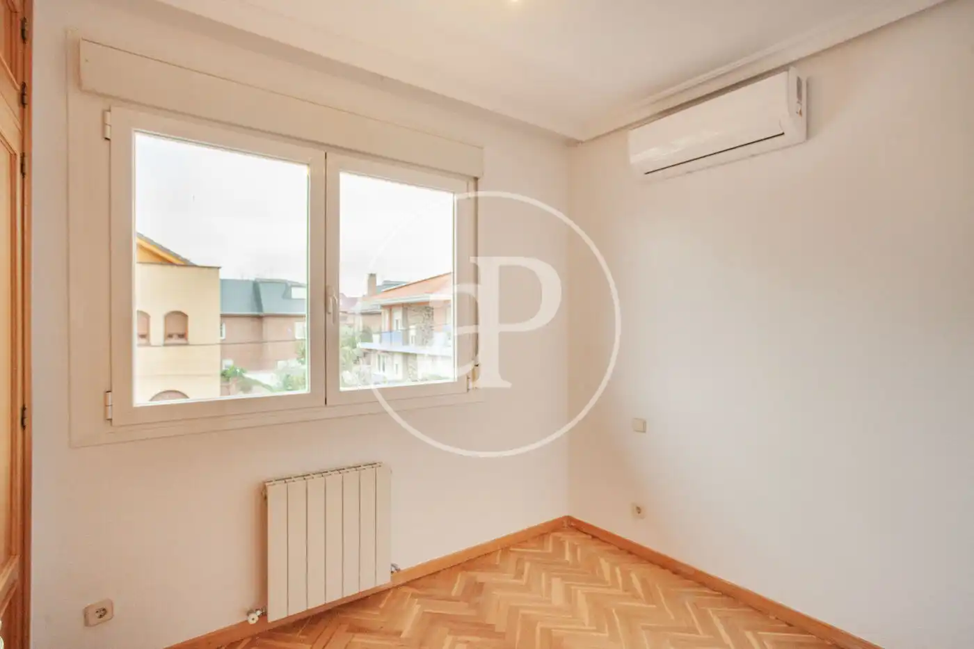 Bedroom of Houses for rent in Madrid  with Air Conditioner, Heating and Private garden