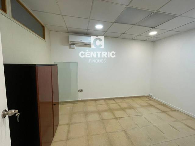 Oficina en Alquiler en Barri del Centre