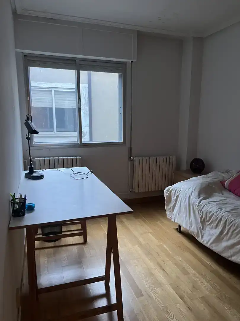 Habitación de Piso de alquiler en Guardo con Amueblado y Balcón