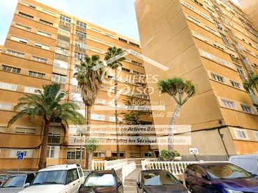 Piso con ascensor en venta en Calle Diego Betancor Suárez