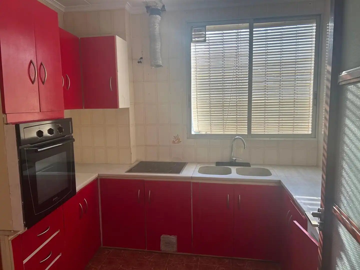 Cocina de Piso en venta en Sueca con Terraza, Trastero y Horno