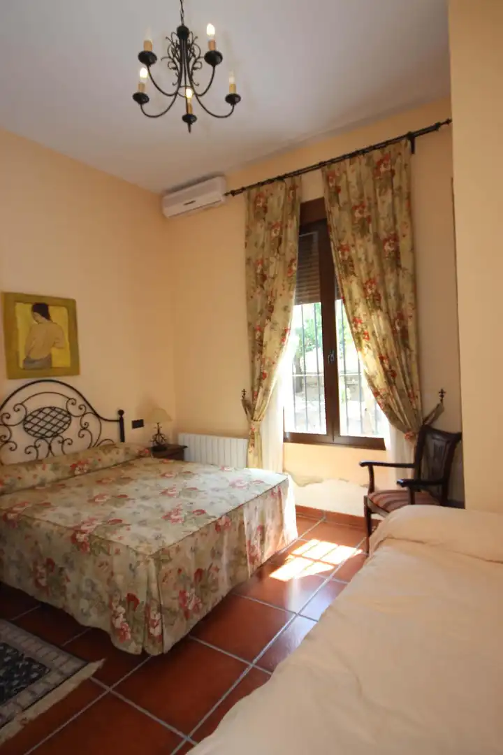 Habitación de Finca rústica en venta en Alcuéscar con Aire acondicionado