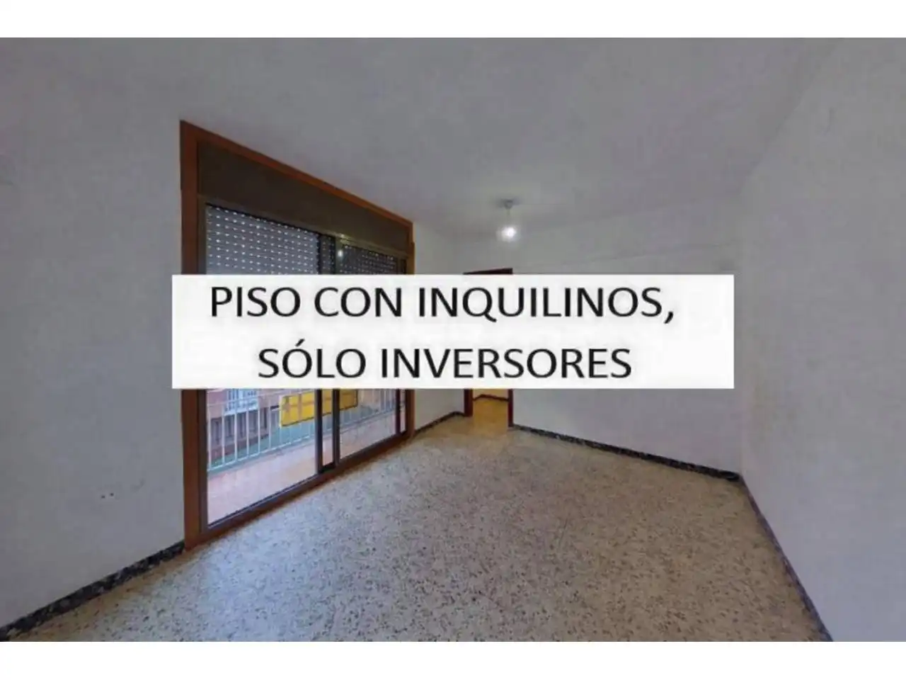 Piso en venta en Calle Mozart, Lloreda, Salut - Lloreda