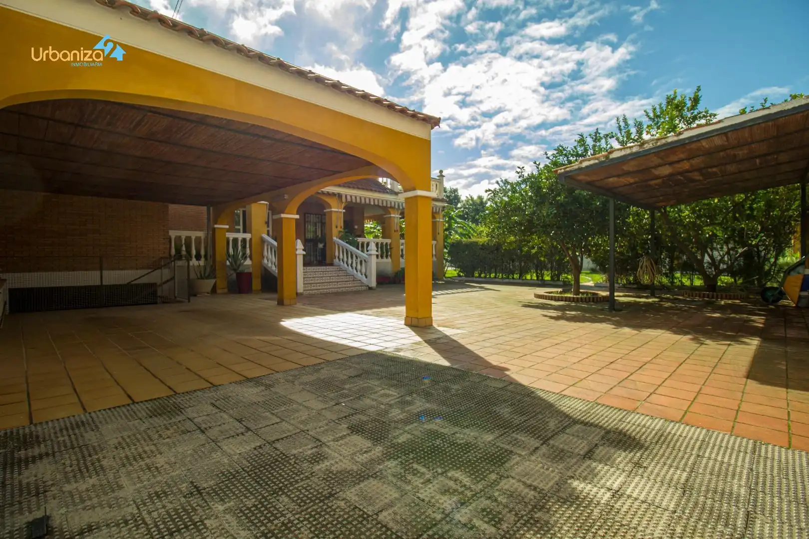 Casa o xalet en venda en Badajoz amb Aire condicionat, Jardí privat i Terrassa