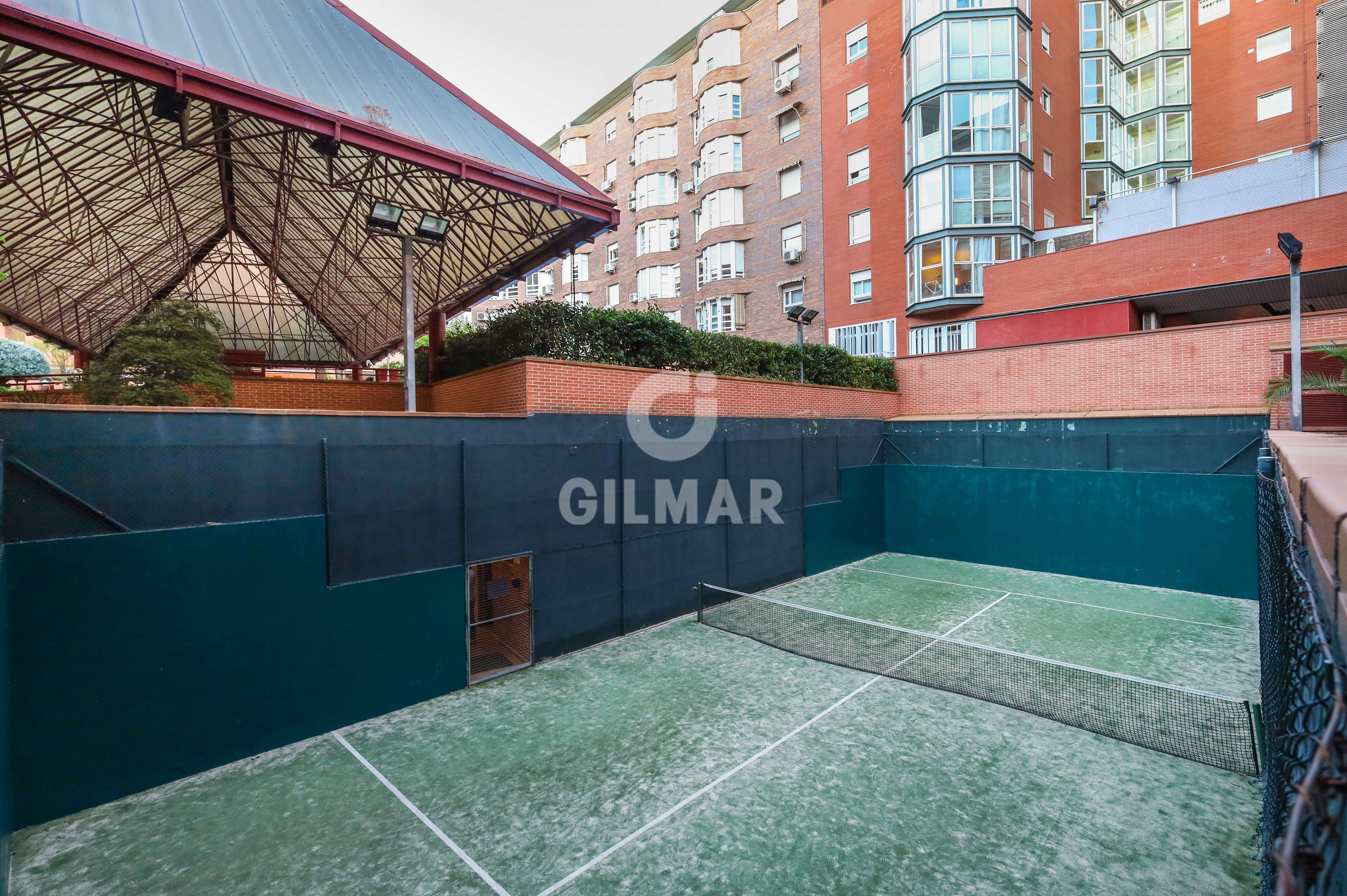 Garden of Flat for sale in  Madrid Capital  with Heating, Private garden and Swimming Pool