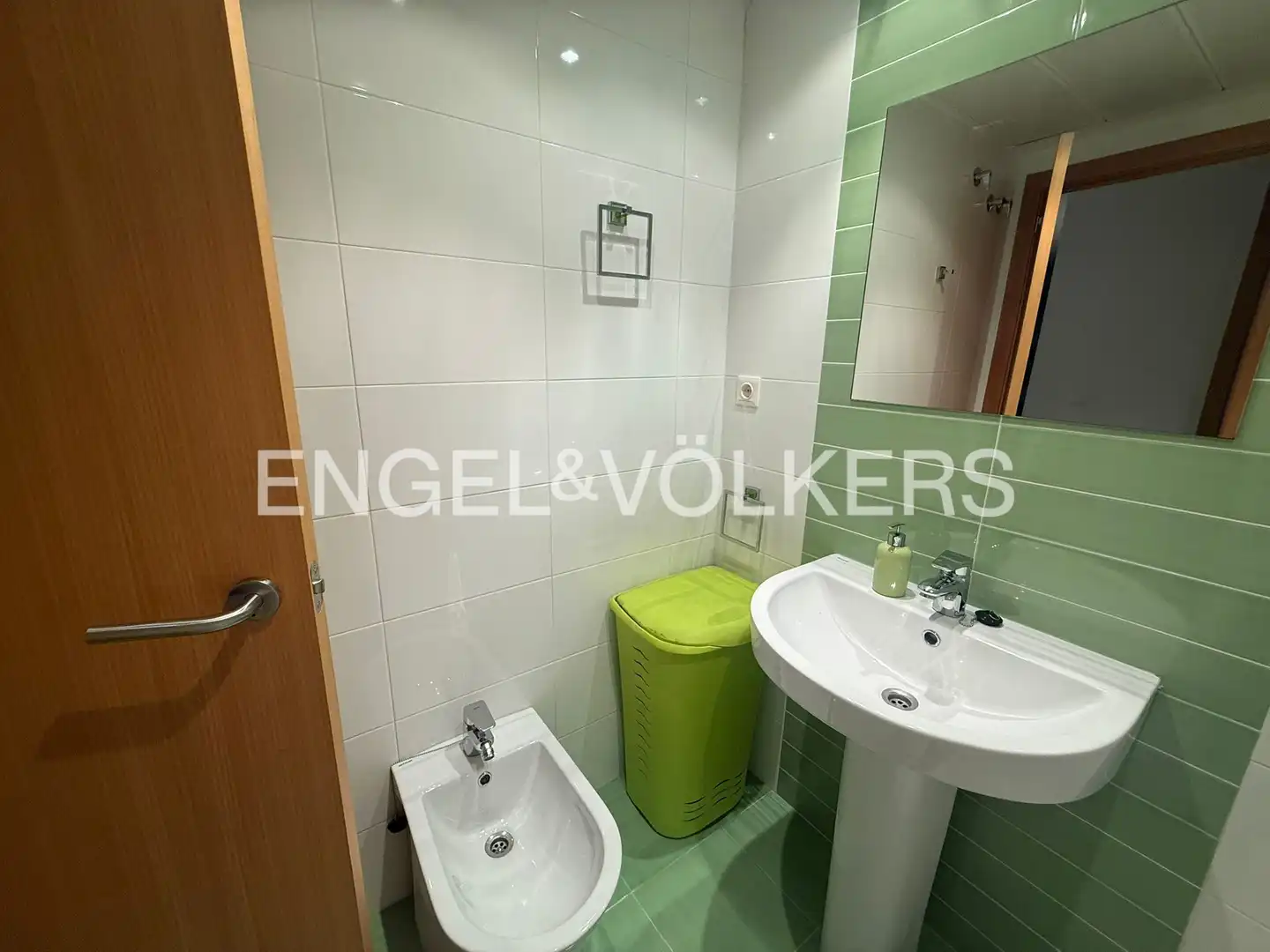 Bathroom of Flat for rent in Paiporta  with Air Conditioner and Heating
