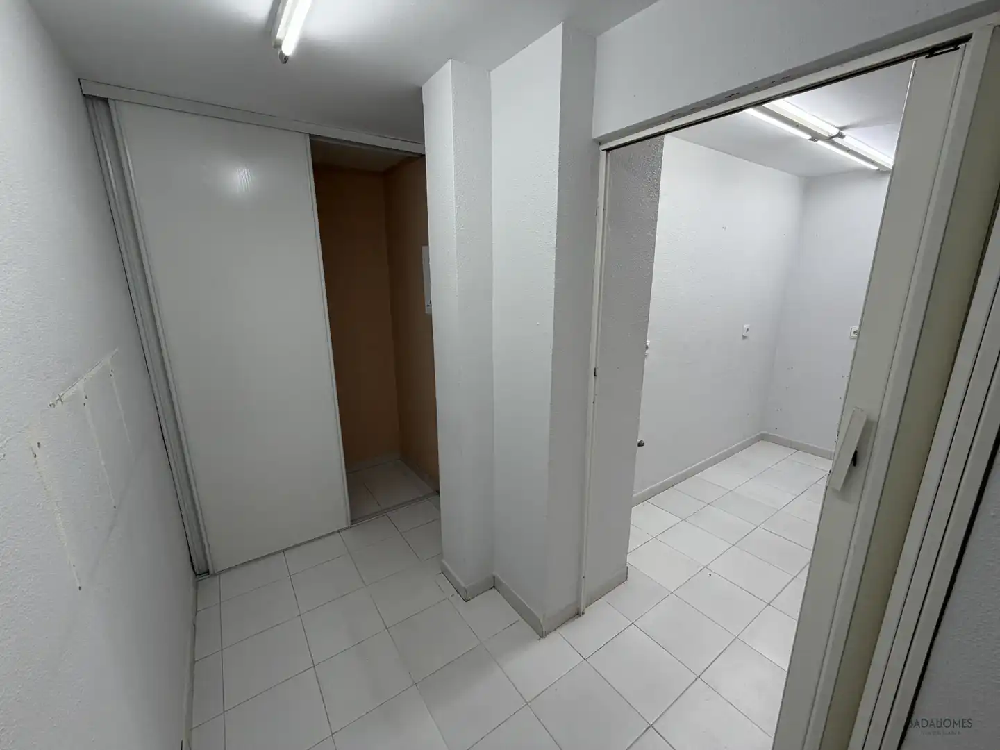 Commercial properties for sale in Badajoz  with Air Conditioner