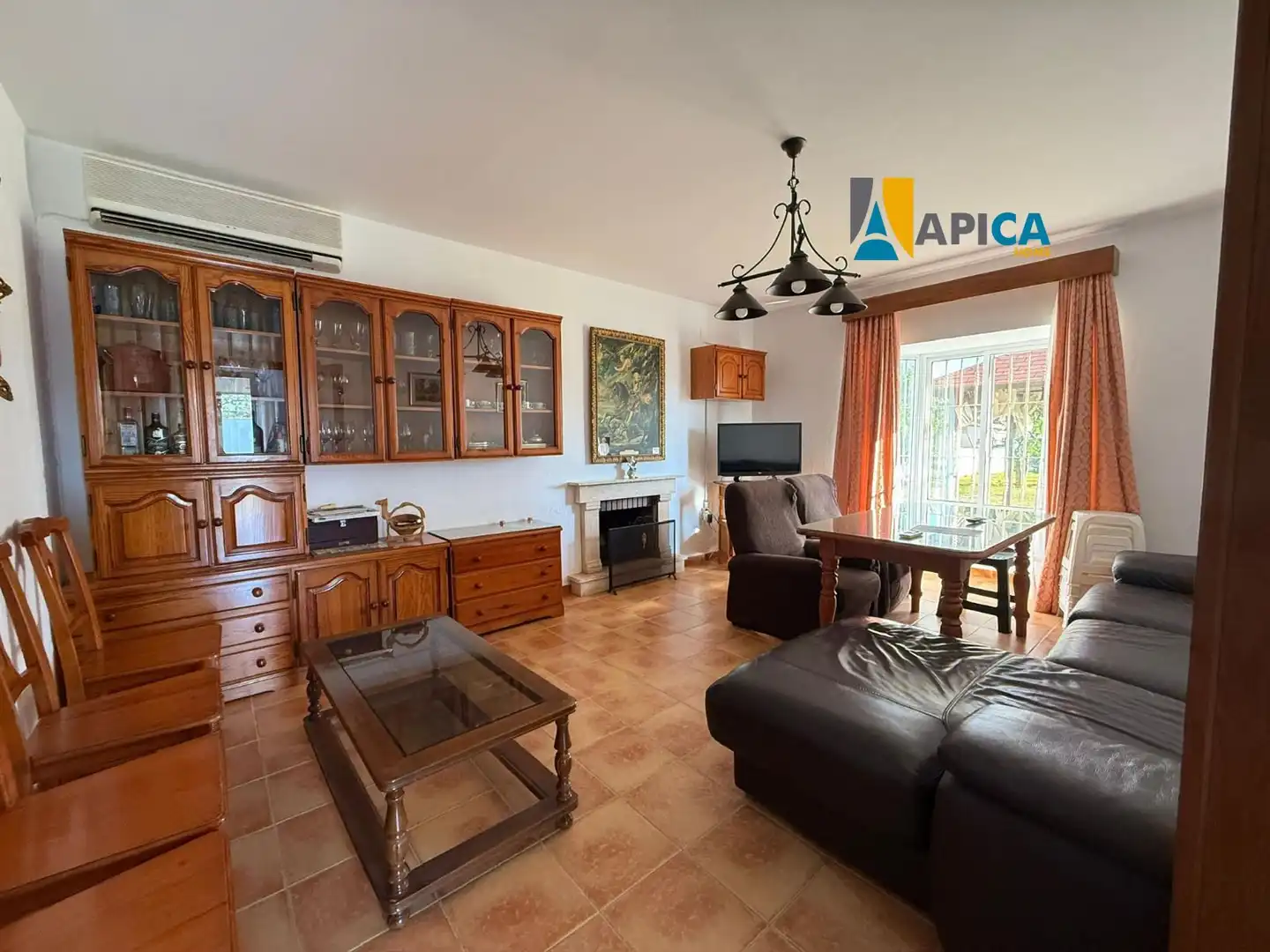 Sala de estar de Casa o chalet en venta en Chiclana de la Frontera con Aire acondicionado, Terraza y Piscina