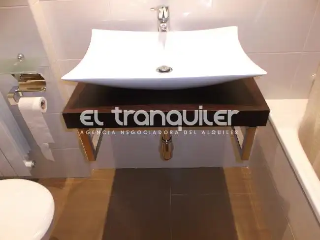 Bany de Pis de lloguer en Pinto amb Aire condicionat, Terrassa i Traster