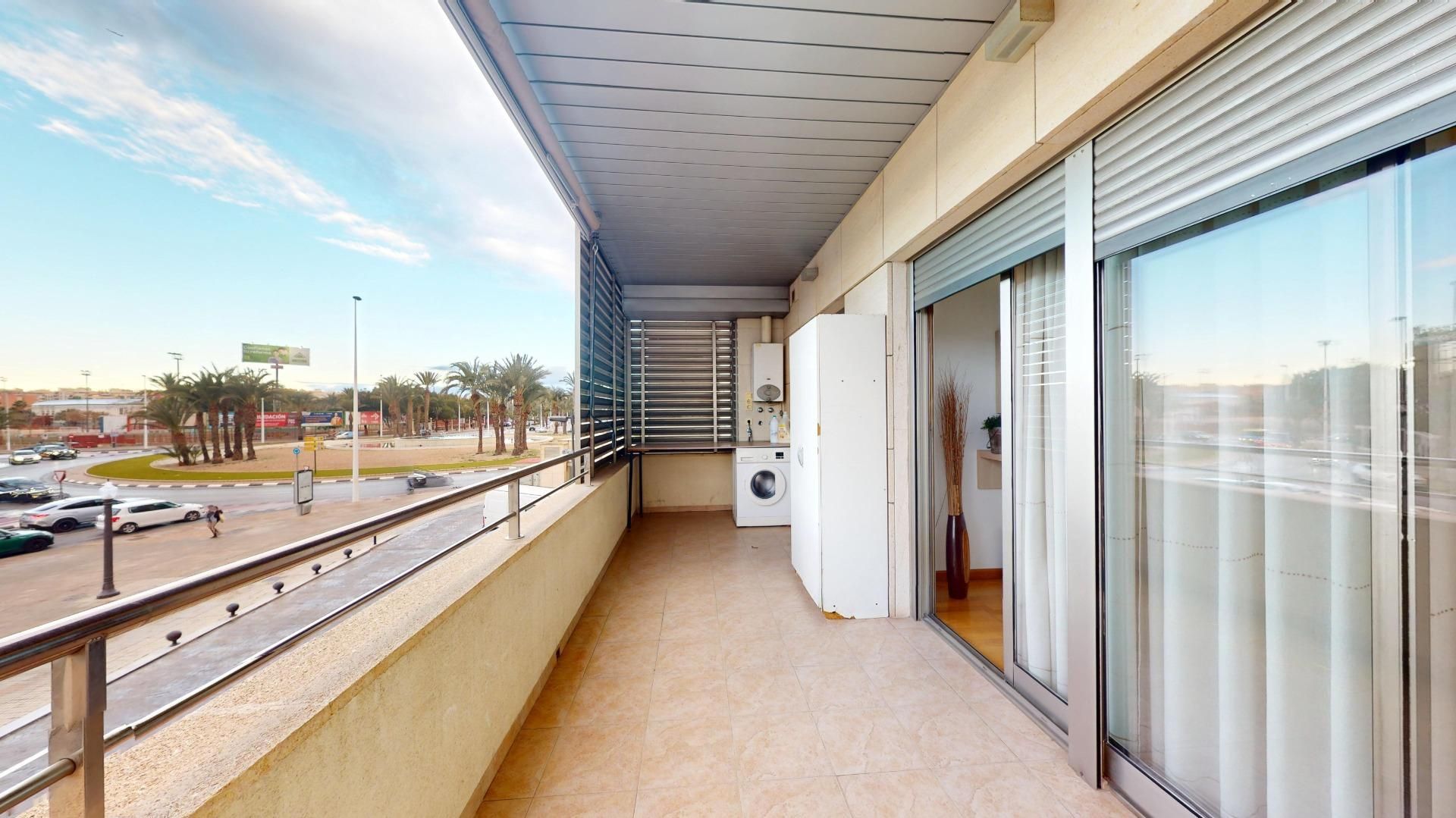 Terrassa de Pis de lloguer en Elche / Elx amb Aire condicionat, Jardí privat i Terrassa